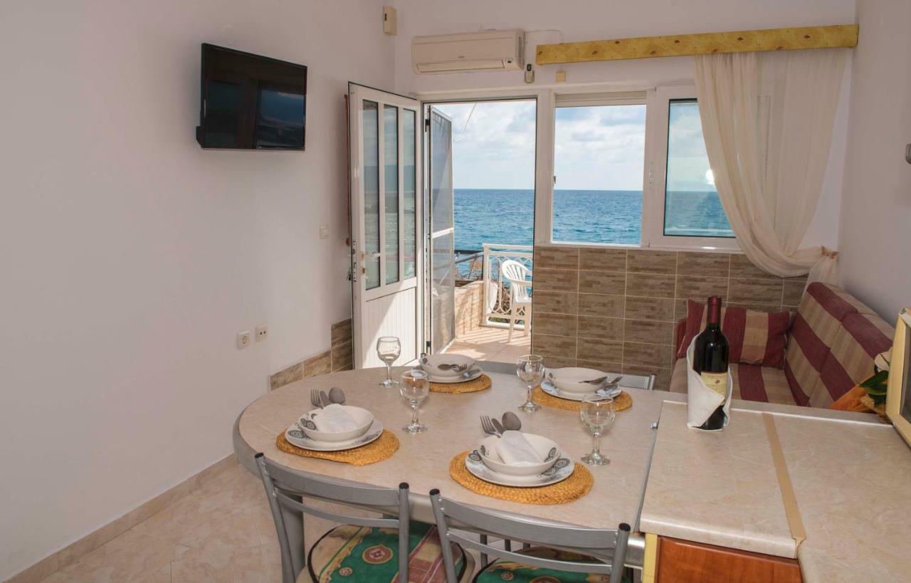 Ferienwohnung Chara'S Sea View House CCharaki Exterior foto