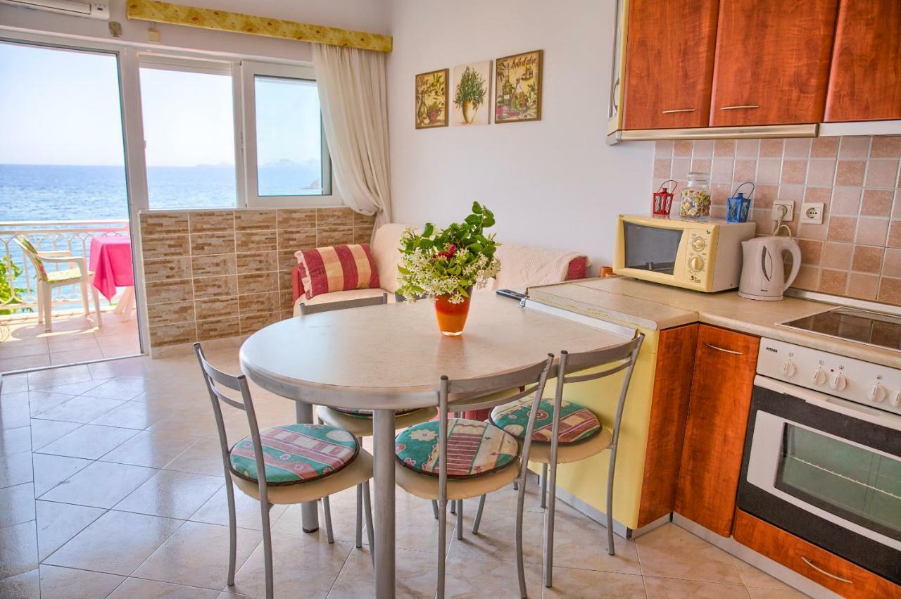 Ferienwohnung Chara'S Sea View House CCharaki Exterior foto